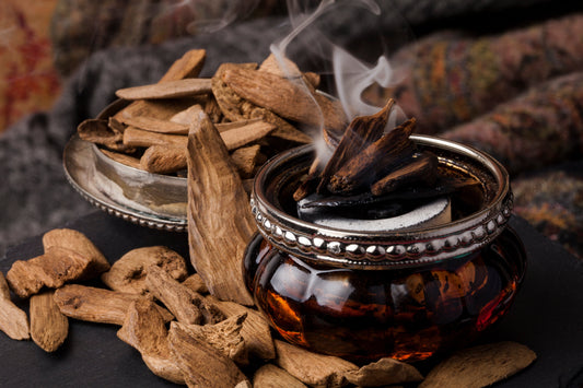 Arabian Oud and Egyptian Amber: Fragrances with Ancient Roots and Timeless Significance